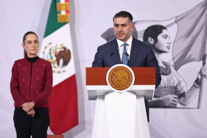 Explosión de camioneta en Coahuayana fue por pugna entre cárteles; Gobierno federal descarta terrorismo