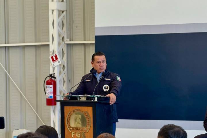 Con foros y tecnología la Fiscalía busca evitar reclutamiento de jóvenes en Michoacán